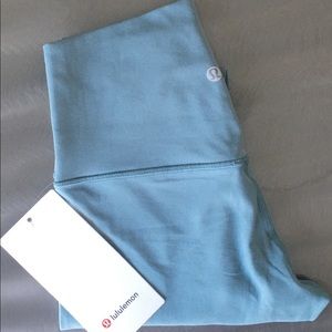 NWT! Lululemon (Aquatic Green) Aligns